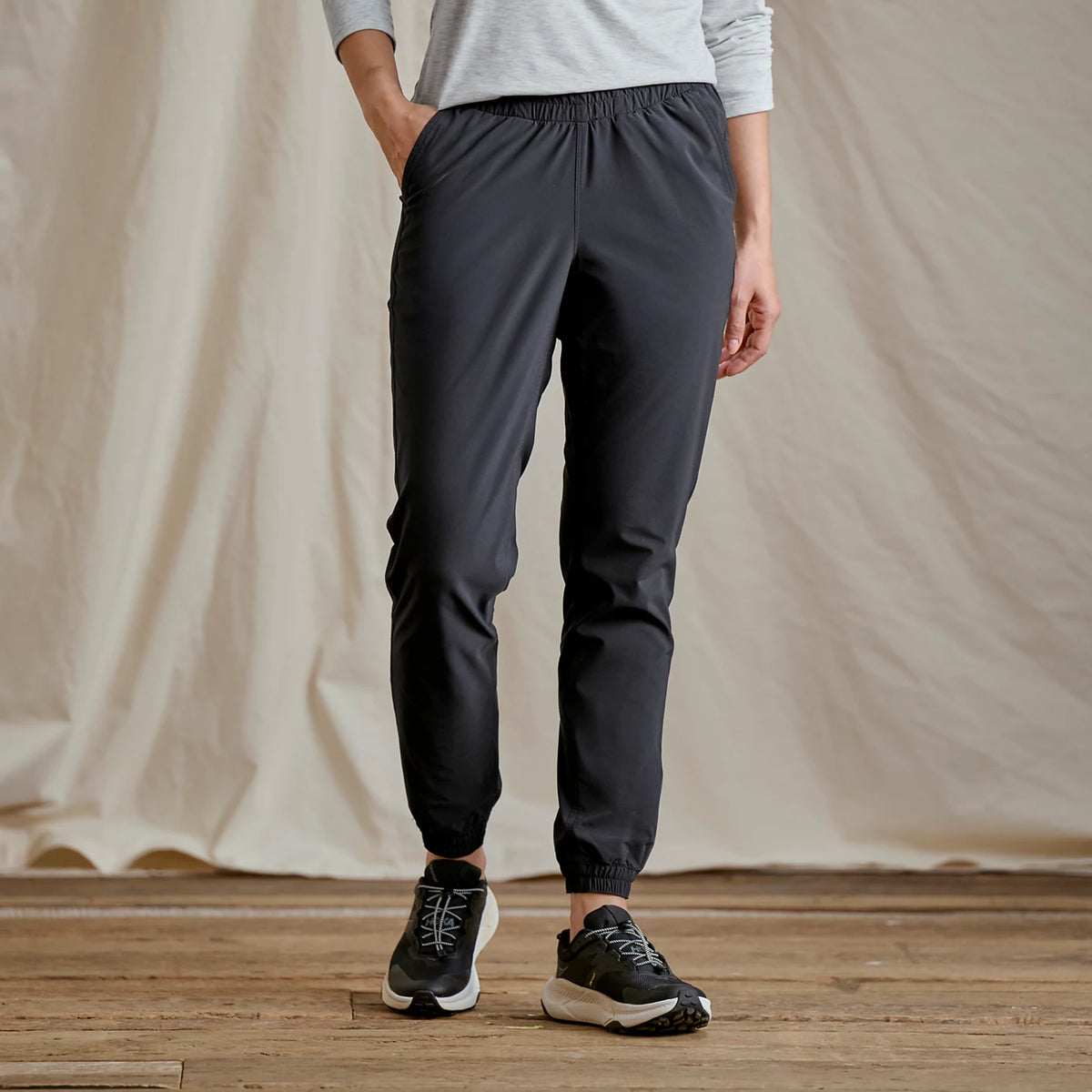 Orvis Women's Jackson Quick-Dry Joggers