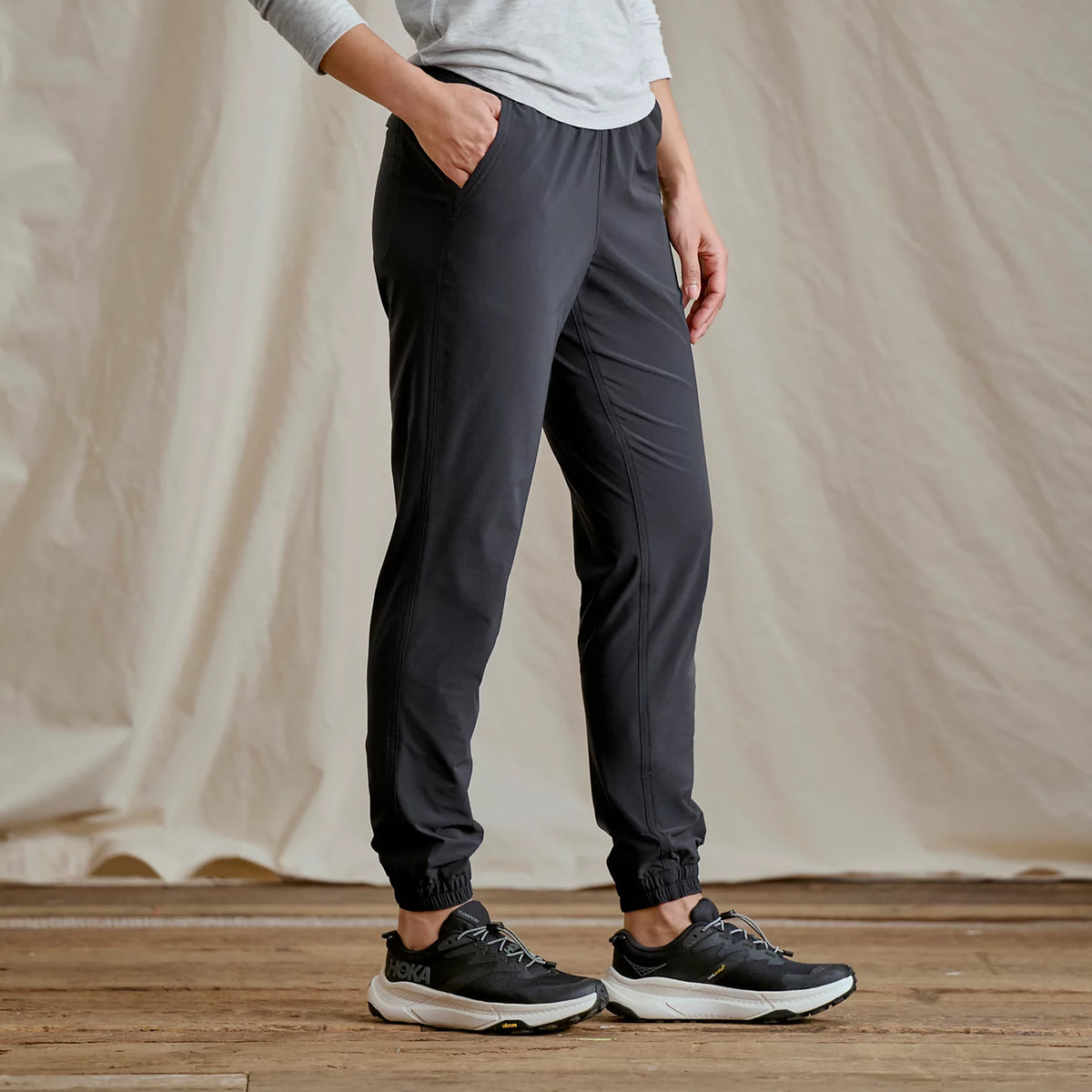 Orvis Women's Jackson Quick-Dry Joggers
