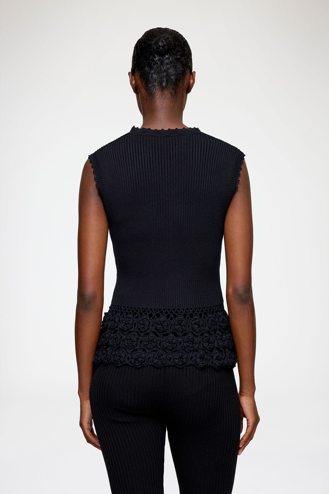 GANNI Online Vest in Cotton Crochet