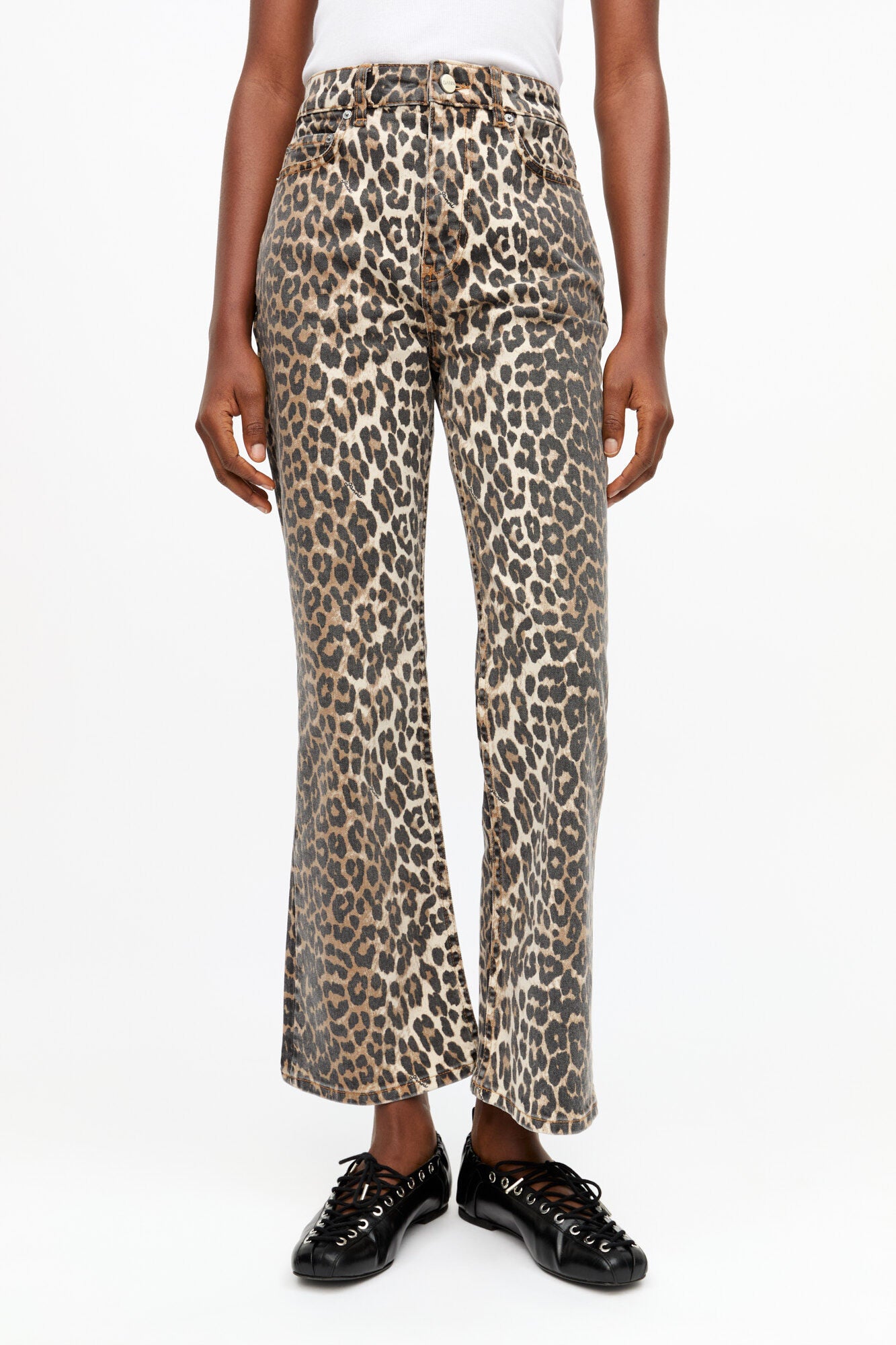 GANNI Online Betzy Cropped Jeans in Leopard Print