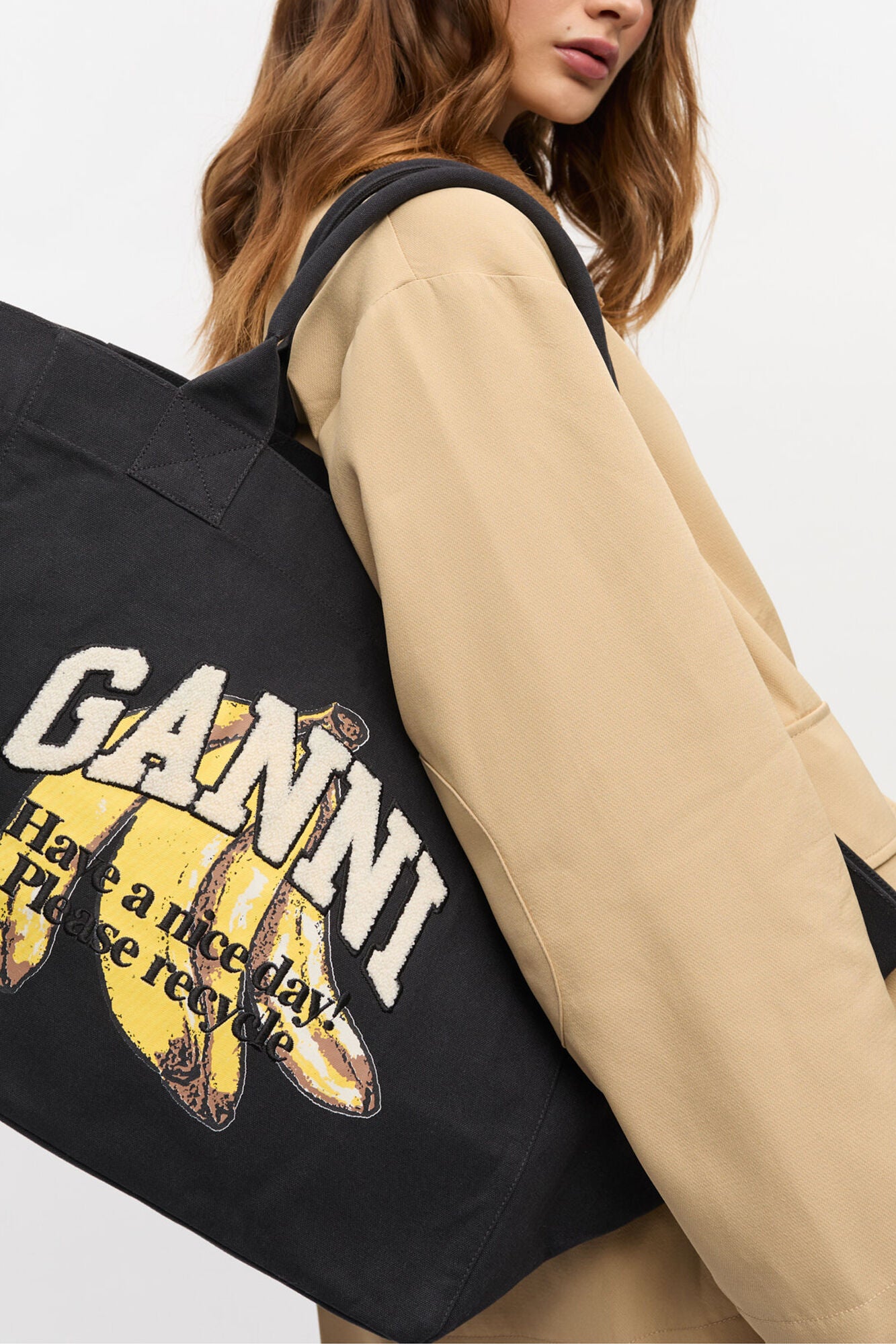 GANNI Discount Black Black XXL Banana Print Tote