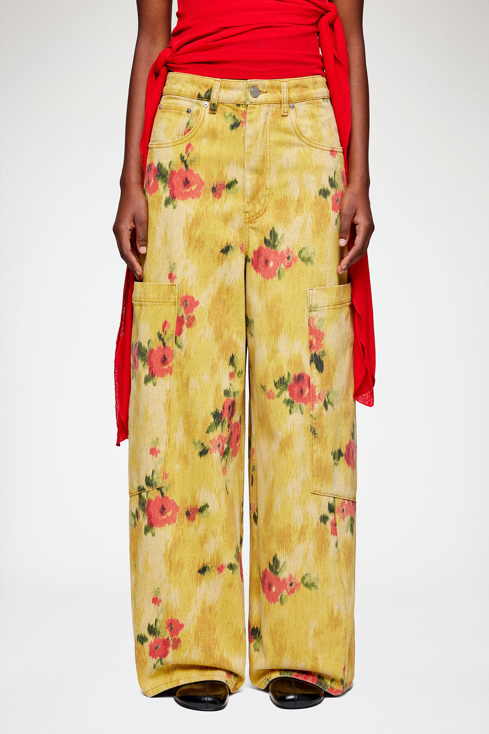 GANNI Discount Baggy Cargo Jeans in Printed Denim