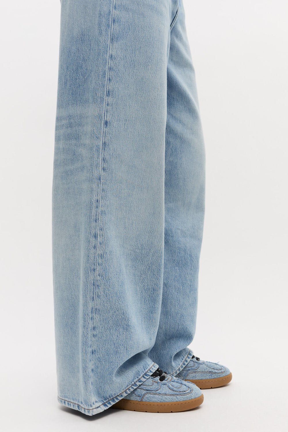 GANNI On Sale 08 Denim Raw Edge Sneakers